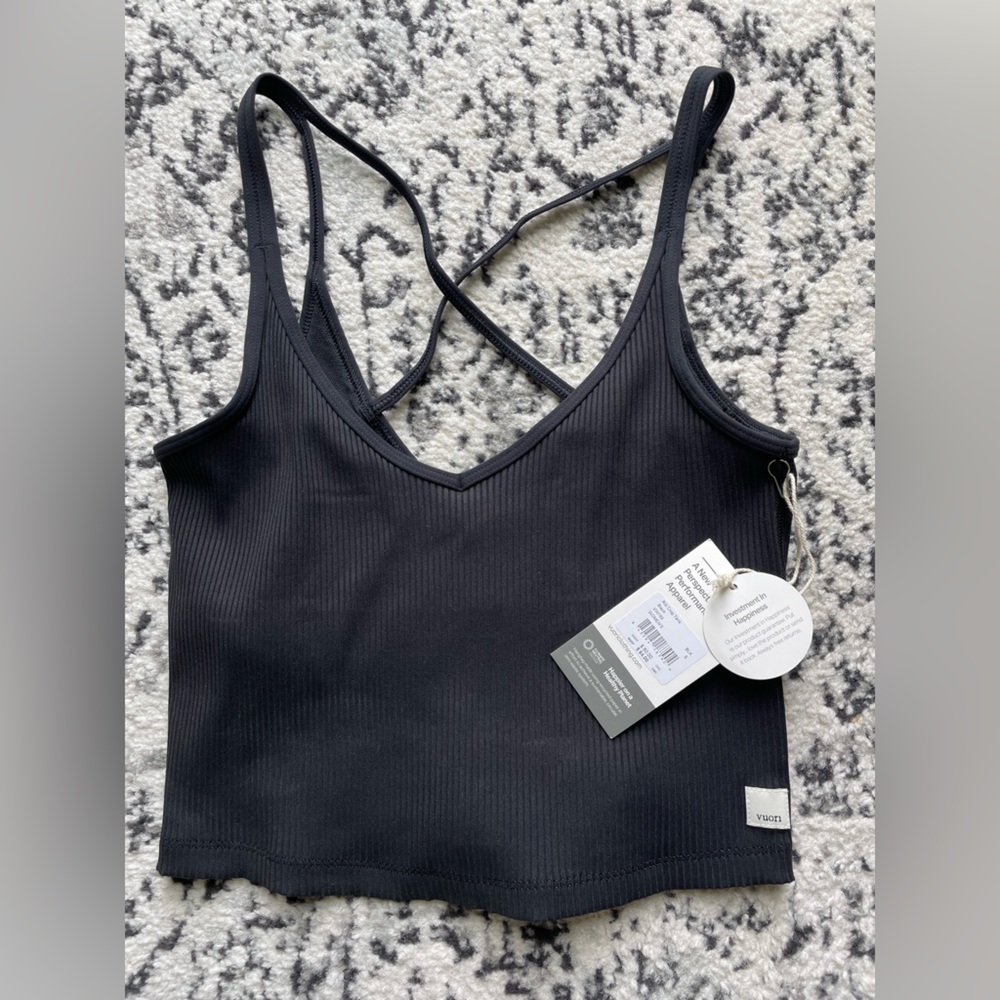 NEW Vuori Rib Crop Tank Women M Black $64